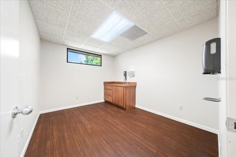 Propiedad comercial en alquiler en Ocala, Florida, 453.36 m2 № 1724749 - foto 29