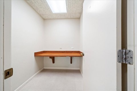 Propiedad comercial en alquiler en Ocala, Florida, 453.36 m2 № 1724749 - foto 28