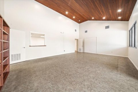 Propiedad comercial en alquiler en Ocala, Florida, 453.36 m2 № 1724749 - foto 4