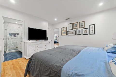 Villa ou maison à vendre à Miami, Floride: 3 chambres, 124.49 m2 № 1956995 - photo 21