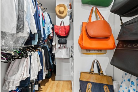 Villa ou maison à vendre à Miami, Floride: 3 chambres, 124.49 m2 № 1956995 - photo 24