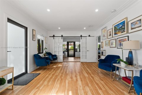 Villa ou maison à vendre à Miami, Floride: 3 chambres, 124.49 m2 № 1956995 - photo 17
