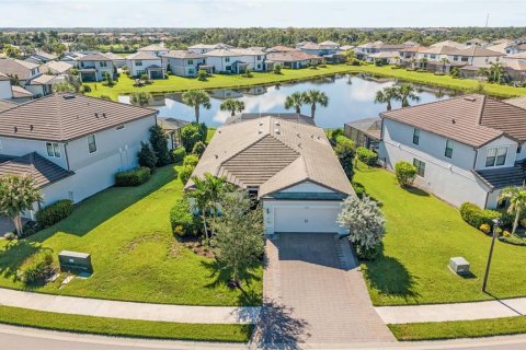 Casa en Lakewood Ranch, Florida 3 dormitorios, 190.82 m2 № 2354468