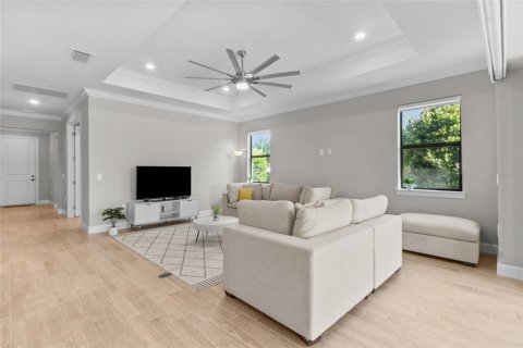 Casa en venta en Lakewood Ranch, Florida, 3 dormitorios, 190.82 m2 № 2354468 - foto 13