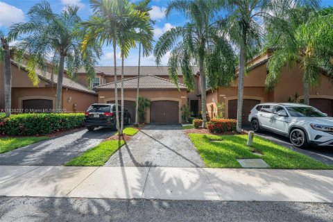 Townhouse in Weston, Florida 2 bedrooms, 105.07 sq.m. № 1818241 - photo 2