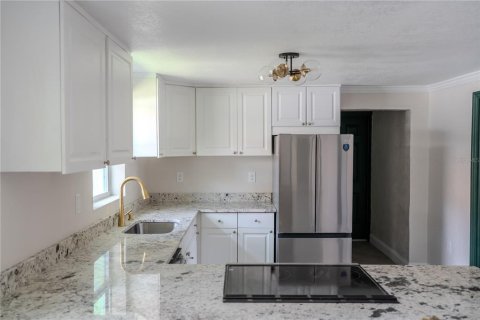 House in Palmetto, Florida 3 bedrooms, 104.79 sq.m. № 1905283 - photo 4