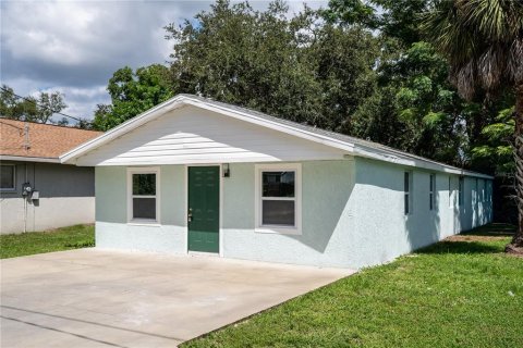 House in Palmetto, Florida 3 bedrooms, 104.79 sq.m. № 1905283 - photo 2