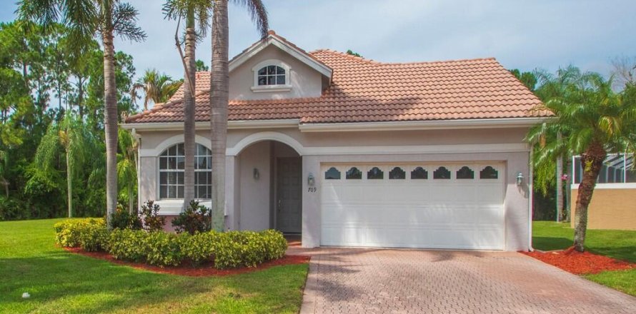 Casa en Port St. Lucie, Florida 3 dormitorios, 174.19 m2 № 2088209