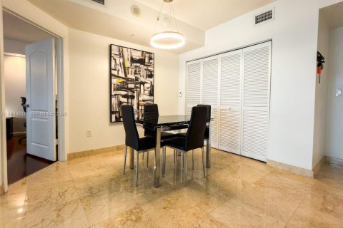 Condominio en venta en Miami, Florida, 2 dormitorios, 85.75 m2 № 2089279 - foto 2