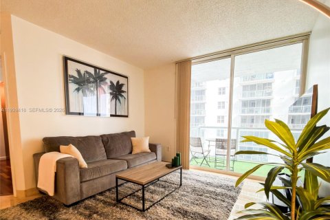 Condominio en venta en Miami, Florida, 2 dormitorios, 85.75 m2 № 2089279 - foto 4