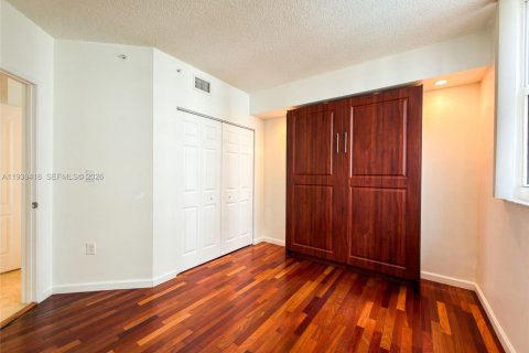 Condominio en venta en Miami, Florida, 2 dormitorios, 85.75 m2 № 2089279 - foto 11