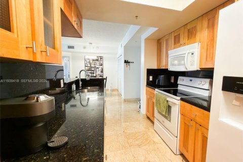 Condominio en venta en Miami, Florida, 2 dormitorios, 85.75 m2 № 2089279 - foto 7