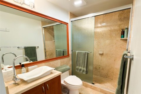 Condominio en venta en Miami, Florida, 2 dormitorios, 85.75 m2 № 2089279 - foto 9