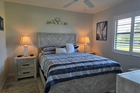 Condo in Venice, Florida, 2 bedrooms  № 2378110 - photo 22