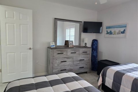 Condo in Venice, Florida, 2 bedrooms  № 2378110 - photo 28
