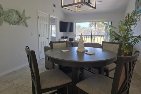 Condo in Venice, Florida, 2 bedrooms  № 2378110 - photo 10