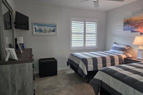 Condo in Venice, Florida, 2 bedrooms  № 2378110 - photo 30