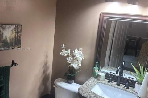 Купить таунхаус в Майами-Гарденс, Флорида 4 спальни, 150.32м2, № 2050496 - фото 18