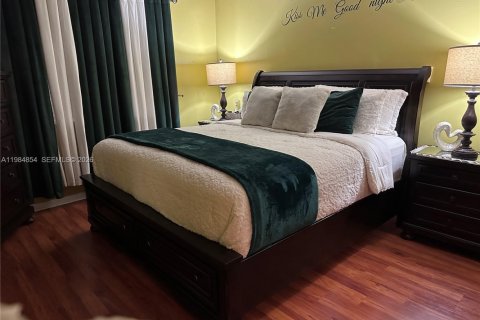 Купить таунхаус в Майами-Гарденс, Флорида 4 спальни, 150.32м2, № 2050496 - фото 29