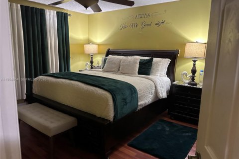 Купить таунхаус в Майами-Гарденс, Флорида 4 спальни, 150.32м2, № 2050496 - фото 28