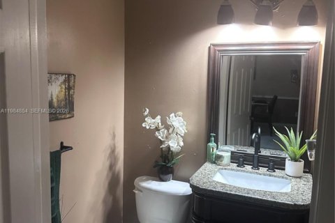 Купить таунхаус в Майами-Гарденс, Флорида 4 спальни, 150.32м2, № 2050496 - фото 16