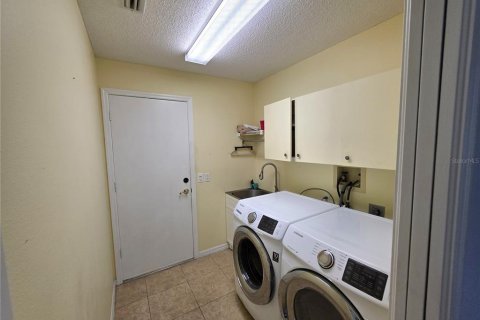 Casa en venta en Spring Hill, Florida, 2 dormitorios, 200.39 m2 № 1883069 - foto 22