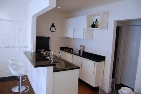 Condominio en venta en Miami Beach, Florida, 1 dormitorio, 43.66 m2 № 1741665 - foto 11