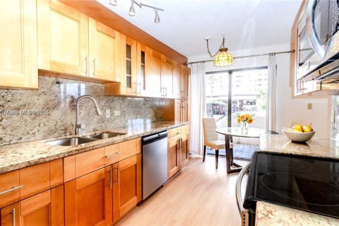 Condominio en venta en Hollywood, Florida, 2 dormitorios, 145.86 m2 № 1945489 - foto 3