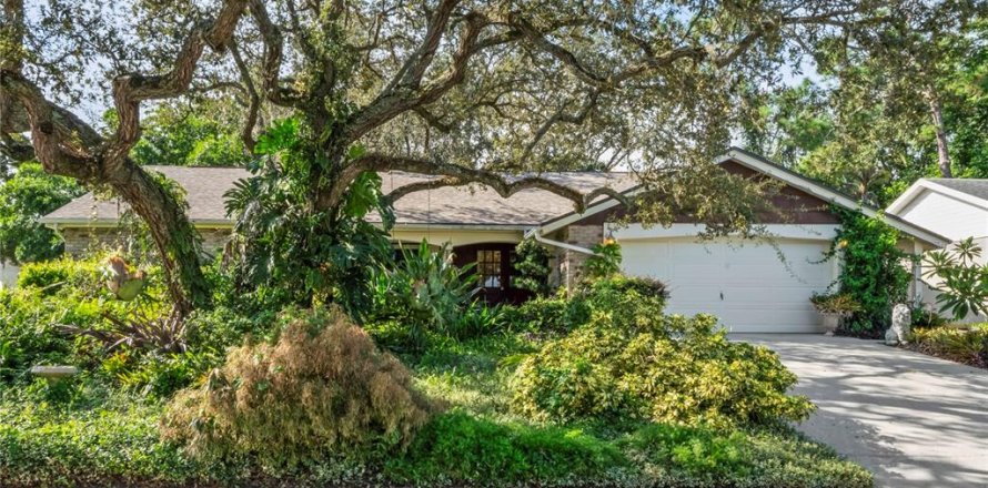 House in Hudson, Florida 2 bedrooms, 141.12 sq.m. № 1909481