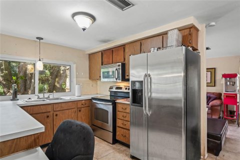 House in Hudson, Florida 2 bedrooms, 141.12 sq.m. № 1909481 - photo 9