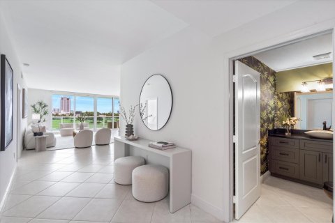 Condo in Boca Raton, Florida, 2 bedrooms  № 2382749 - photo 3
