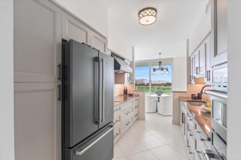 Condo in Boca Raton, Florida, 2 bedrooms  № 2382749 - photo 9
