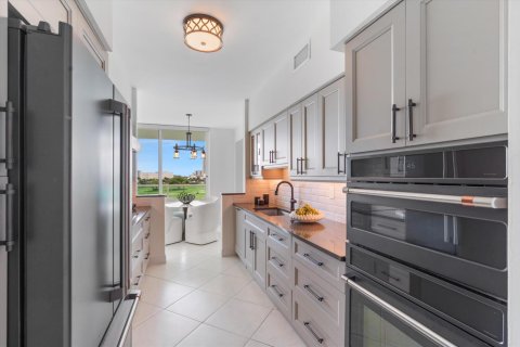 Condo in Boca Raton, Florida, 2 bedrooms  № 2382749 - photo 8