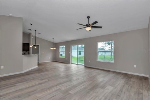Villa ou maison à vendre à Ocala, Floride: 4 chambres, 162.3 m2 № 2221847 - photo 5