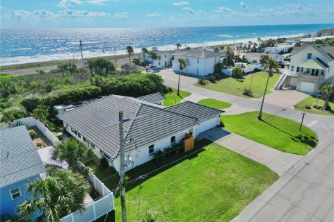 House in Flagler Beach, Florida 4 bedrooms, 230.21 sq.m. № 2115945 - photo 5