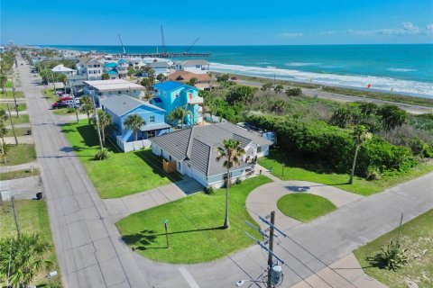 House in Flagler Beach, Florida 4 bedrooms, 230.21 sq.m. № 2115945 - photo 6