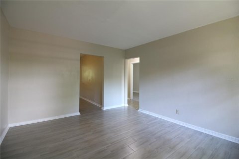 Apartment in Lakeland, Florida 2 bedrooms, 70.7 sq.m. № 2117941 - photo 4
