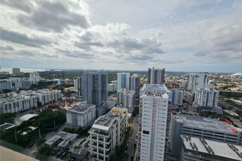 Condo in Miami, Florida, 2 bedrooms  № 1964403 - photo 7