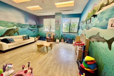 Condo in Miami, Florida, 2 bedrooms  № 1964403 - photo 29