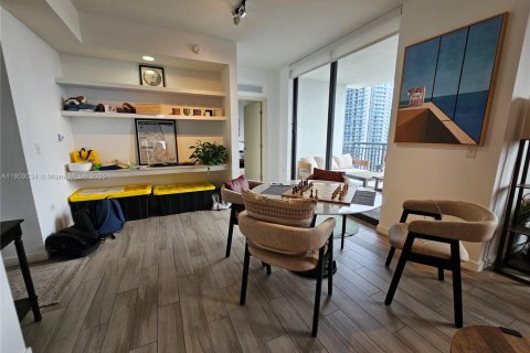 Condo in Miami, Florida, 2 bedrooms  № 1964403 - photo 14