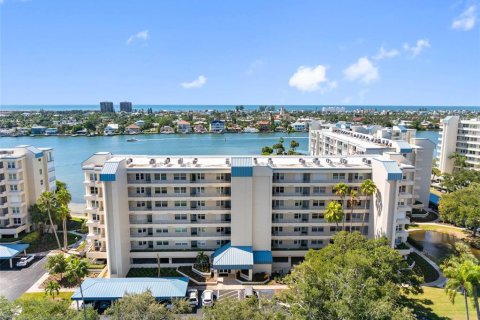 Condominio en venta en South Pasadena, Florida, 2 dormitorios, 106.37 m2 № 2421853 - foto 9