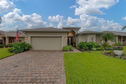 House in Lake Wales, Florida 3 bedrooms, 171.59 sq.m. № 1914890 - photo 1