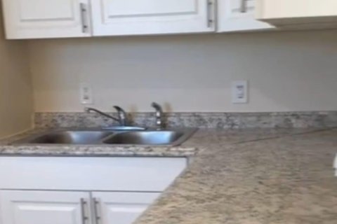 Villa ou maison à louer à Riviera Beach, Floride: 2 chambres, 133.78 m2 № 2185461 - photo 11