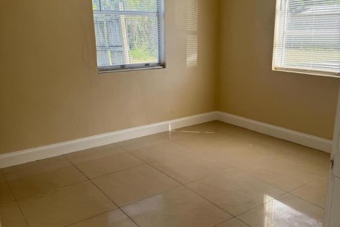 Villa ou maison à louer à Riviera Beach, Floride: 2 chambres, 133.78 m2 № 2185461 - photo 8