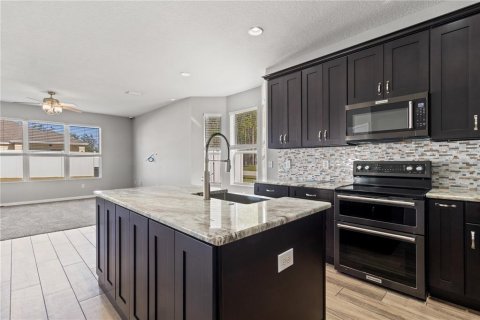 Villa ou maison à vendre à Wesley Chapel, Floride: 4 chambres, 233.56 m2 № 2143608 - photo 16