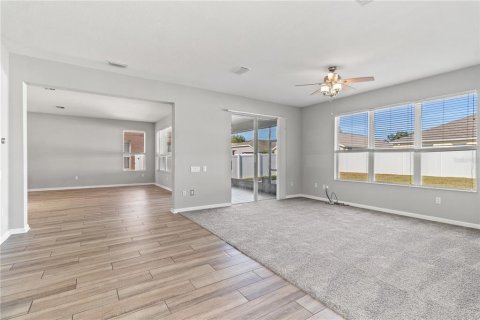 Villa ou maison à vendre à Wesley Chapel, Floride: 4 chambres, 233.56 m2 № 2143608 - photo 11