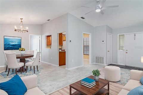 House in Bradenton, Florida 3 bedrooms, 152.08 sq.m. № 1820698 - photo 4