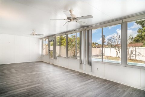 House in Bradenton, Florida 3 bedrooms, 152.08 sq.m. № 1820698 - photo 13