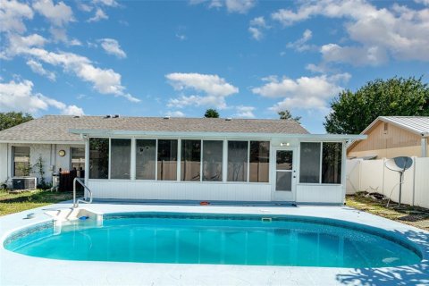 House in Bradenton, Florida 3 bedrooms, 152.08 sq.m. № 1820698 - photo 15