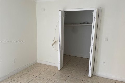 Copropriété à vendre à Hialeah, Floride: 2 chambres, 100.33 m2 № 1937383 - photo 19